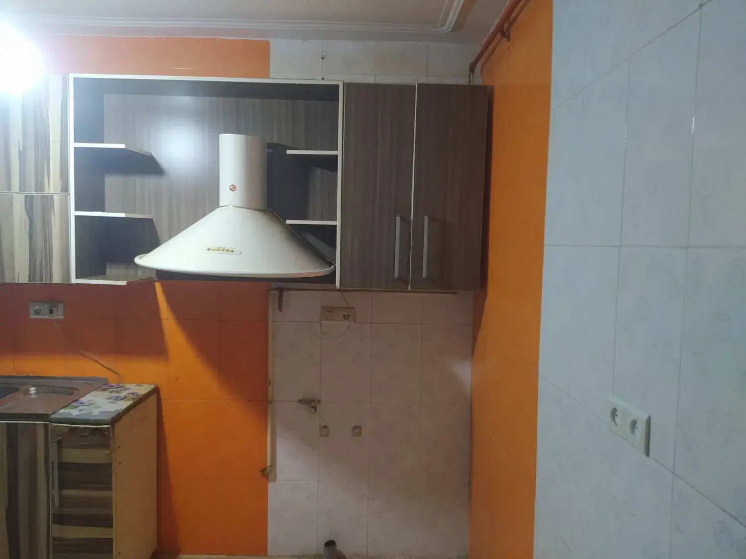 کابینت فلزی درب MDF به همراه سینک و هود|مصالح و تجهیزات ساختمان|بندر ماهشهر, |دیوار