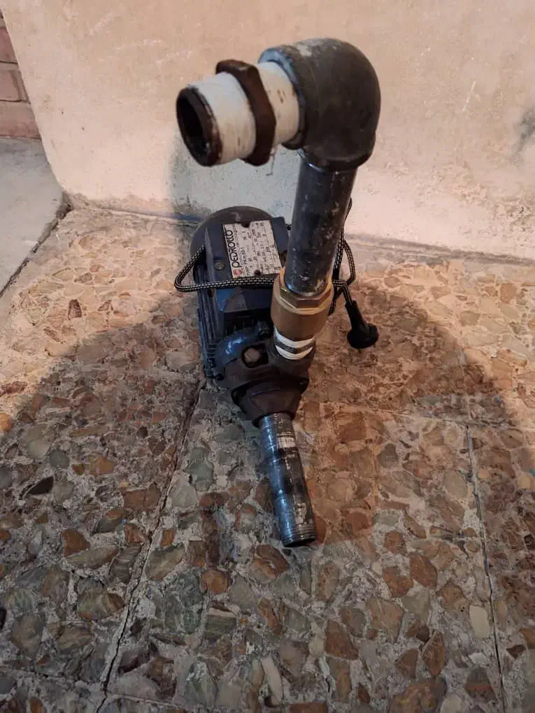 پمپ آب خانگی ۱/۲ اینچ نیم اسب برندپدرولوایتالیا|مصالح و تجهیزات ساختمان|تهران, تسلیحات|دیوار