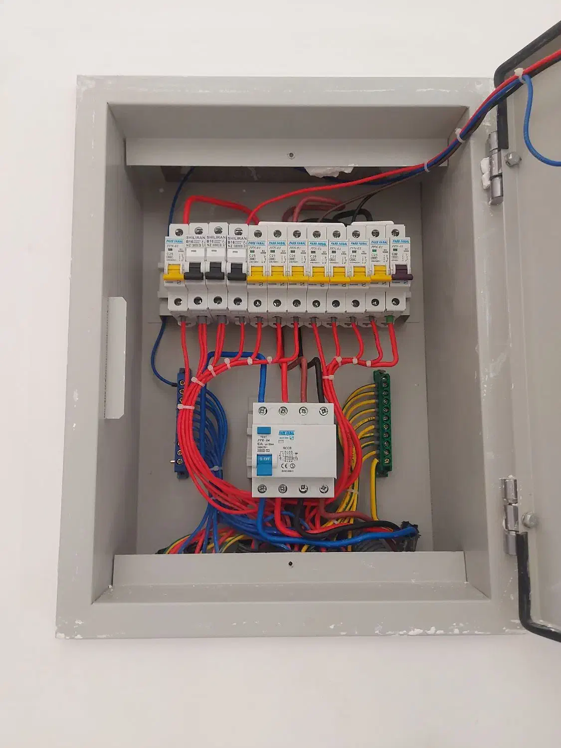 نورپردازی برقکاری|خدمات پیشه و مهارت|بهبهان, |دیوار