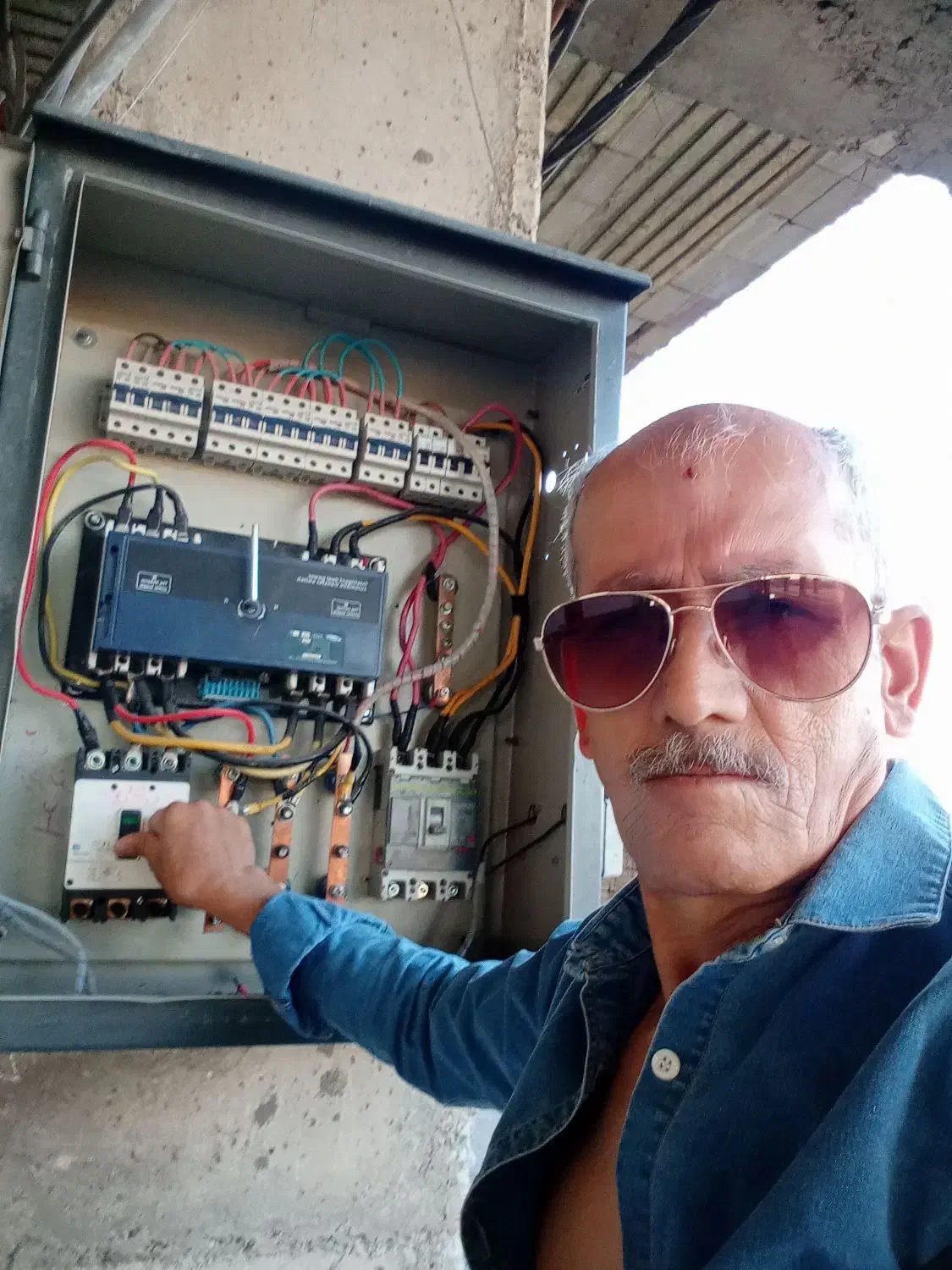 پیمانکار برق ساختمان|خدمات پیشه و مهارت|رباطکریم, حصار مهتر|دیوار