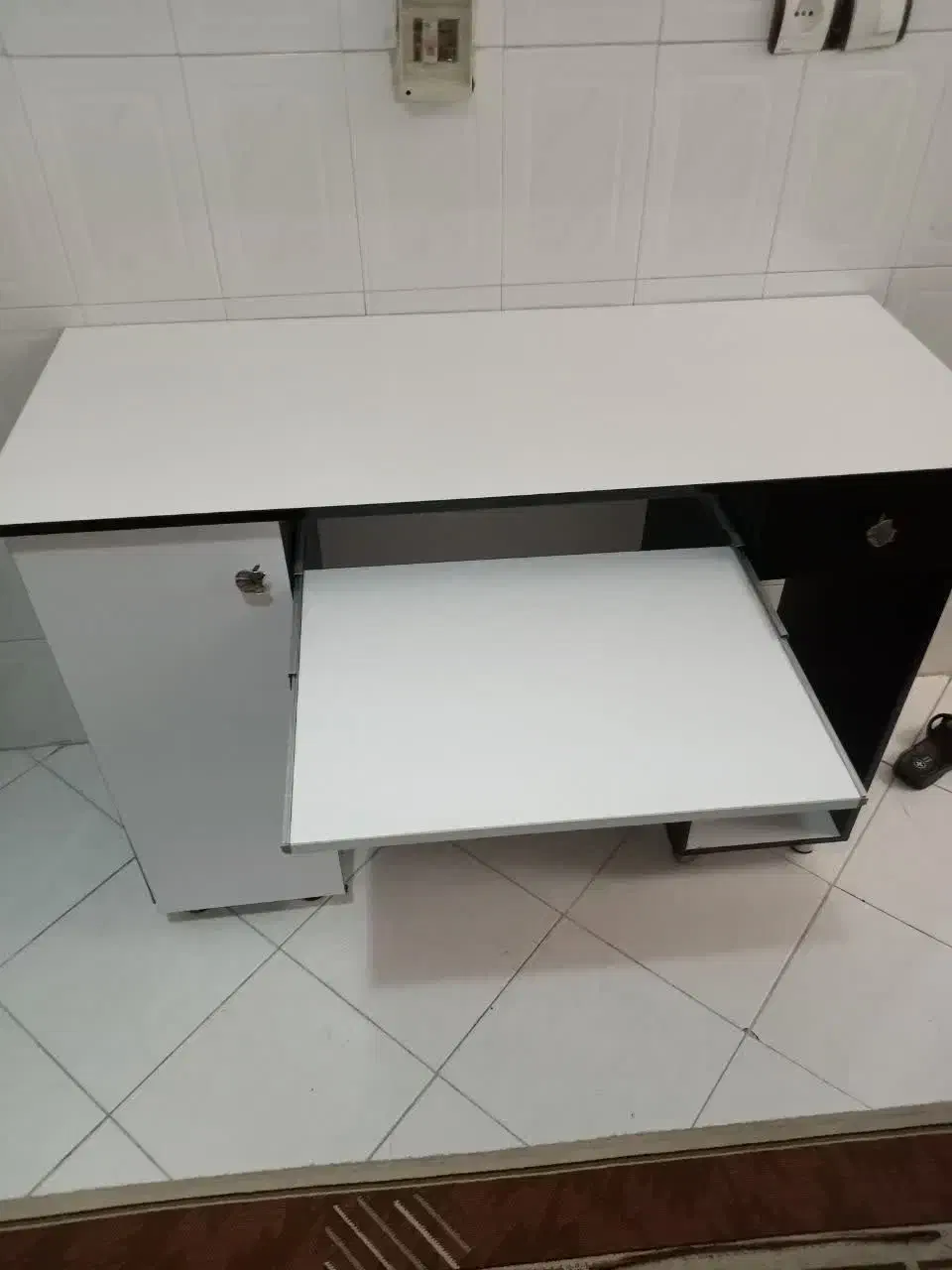 میز تحریر|میز تحریر و کامپیوتر|ملایر, |دیوار