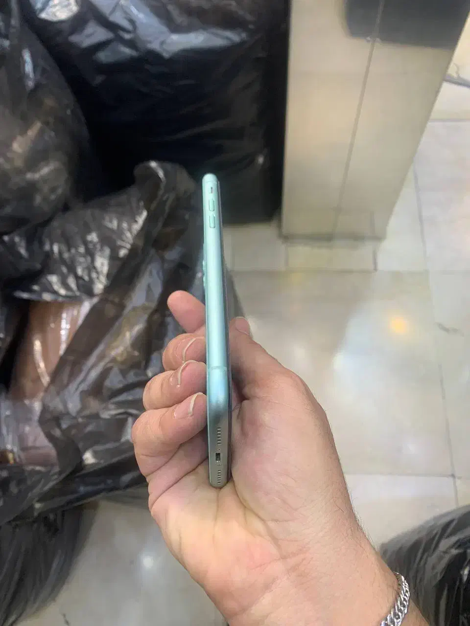 اپل iPhone 11 با حافظهٔ ۱۲۸ گیگابایت|موبایل|تهران, بازار|دیوار