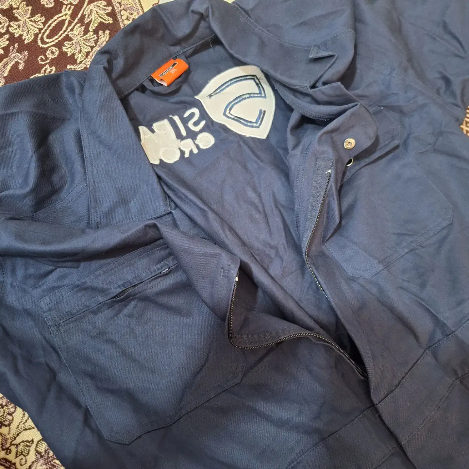 لباس کار خارجی|لباس|بندر انزلی, پیل علی باغ|دیوار