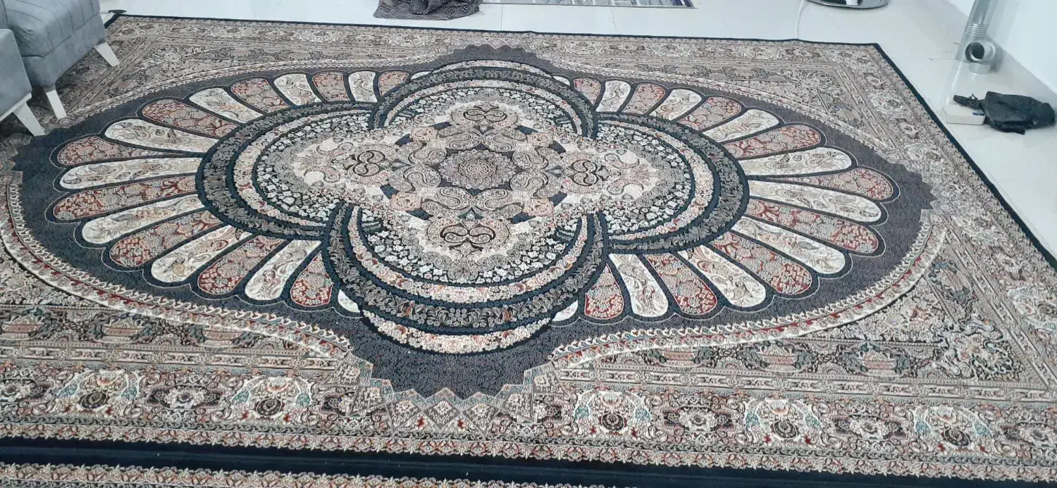 فرش در حد|فرش|نیشابور, دهنو|دیوار