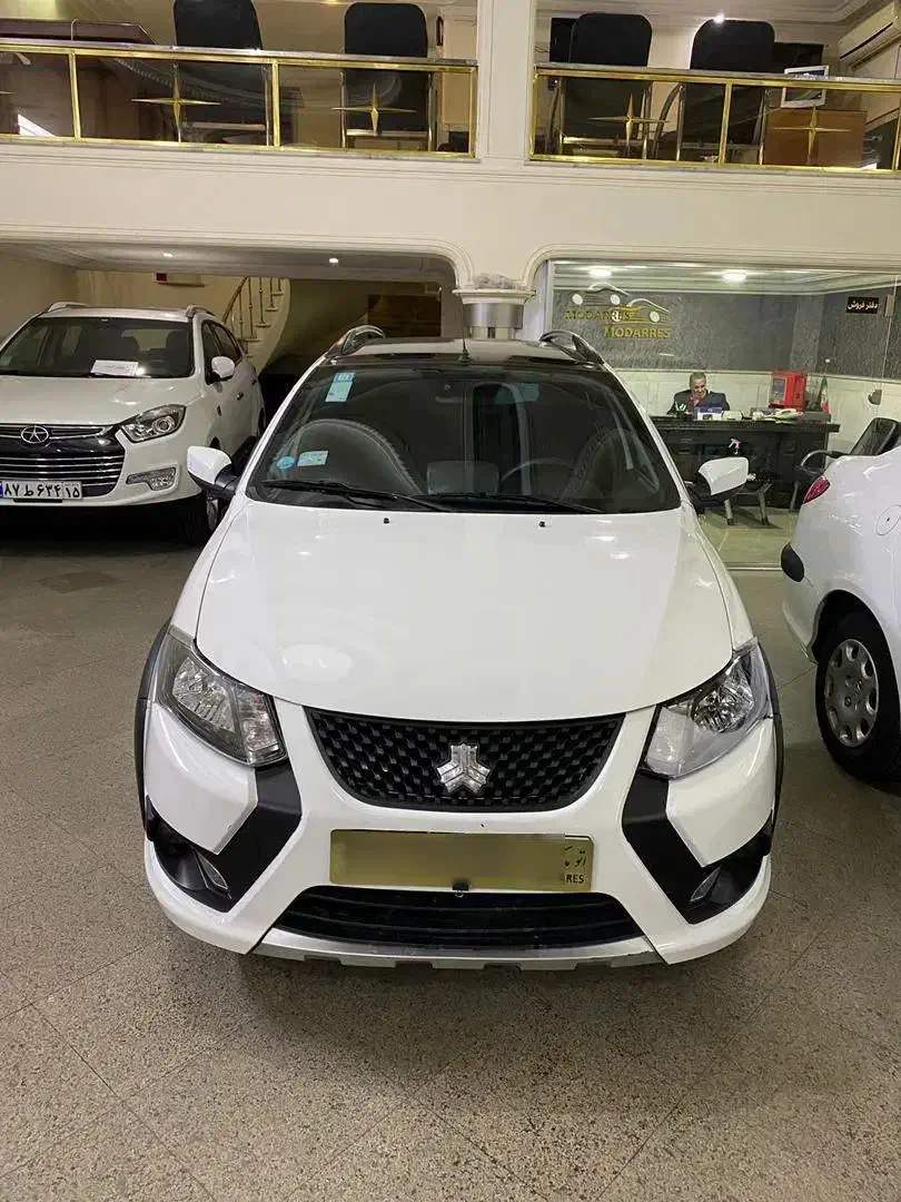 کوییک مدل 1402 مانیتور دار سفید مشکی|خودرو سواری و وانت|تبریز, |دیوار