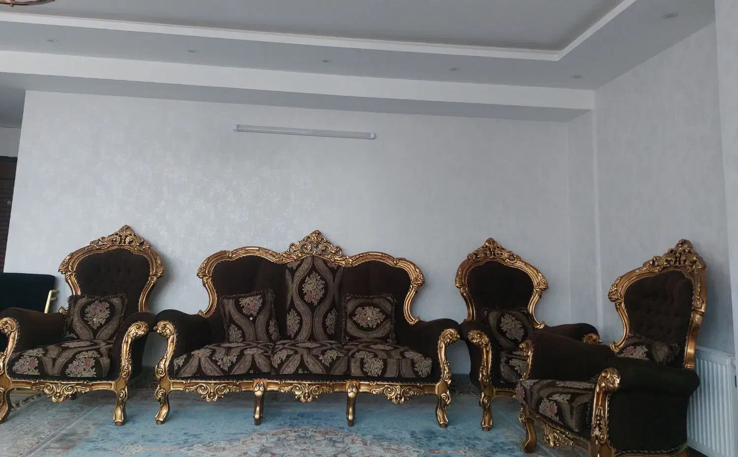 مبلمان ۹ نفره|مبلمان خانگی و میز عسلی|شاهین‌شهر, شهرک هشت بهشت|دیوار