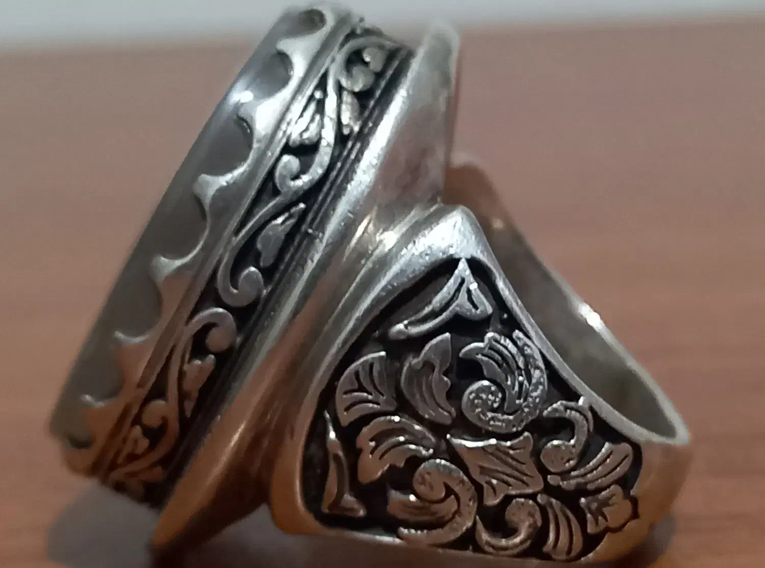 انگشتر شجر رکابدستساز ارسلان|کلکسیون اشیاء عتیقه|ملارد, |دیوار