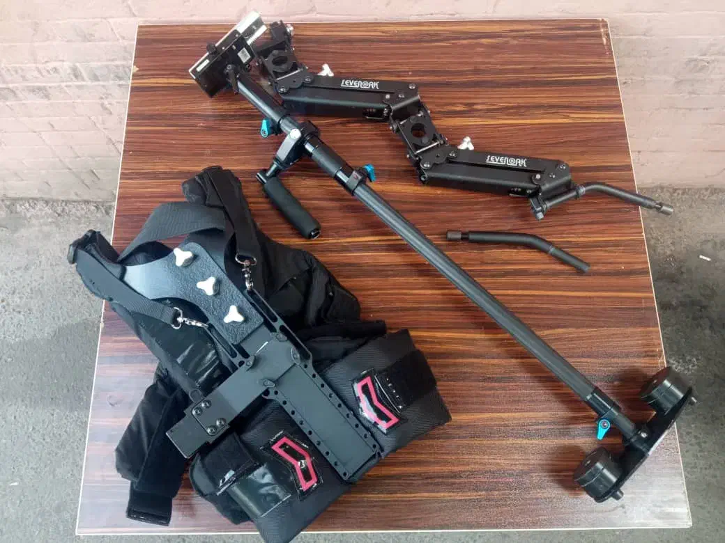 تجهیزات سینمایی|دوربین عکاسی و فیلم‌برداری|تهران, میدان ولیعصر|دیوار