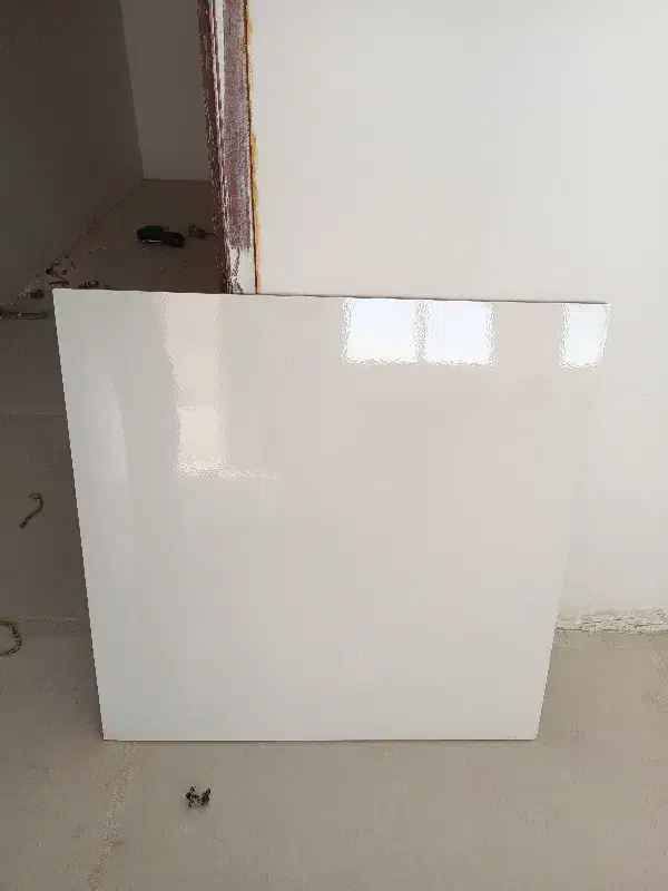 تعدادیی سرامیک و درب ورودی|مصالح و تجهیزات ساختمان|شاهینشهر, مخابرات (شهید بهشتی)|دیوار