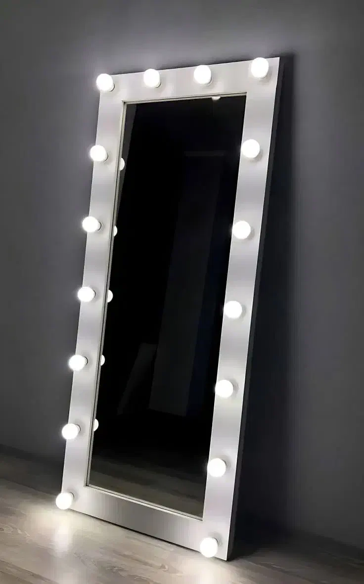 آینه هالیوودی کد۵۳|آینه|ایلام, |دیوار