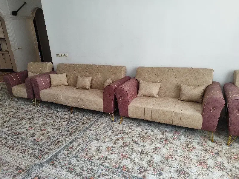 مبل تازه یک ماه خریداری شده بخاطرجابجایی|مبلمان خانگی و میز عسلی|بانه, |دیوار