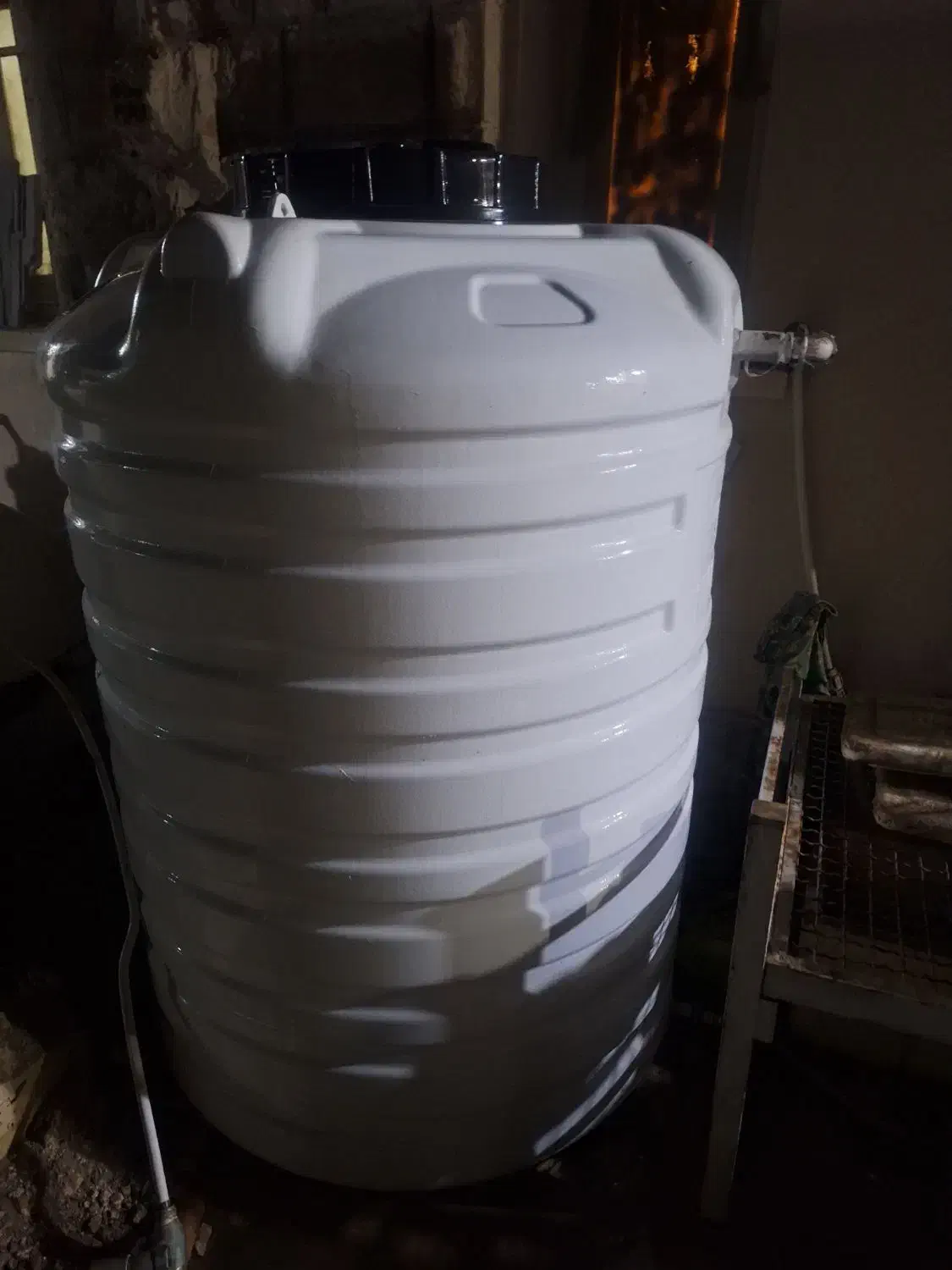 منبع آب ۱۰۰۰ لیتری|مصالح و تجهیزات ساختمان|جاسک, |دیوار