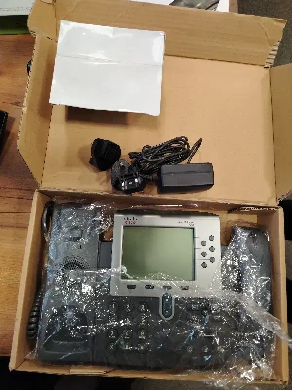 تلفن voip برند سیسکو|مودم و تجهیزات شبکه|کرج, فاز ۳ مهرشهر|دیوار