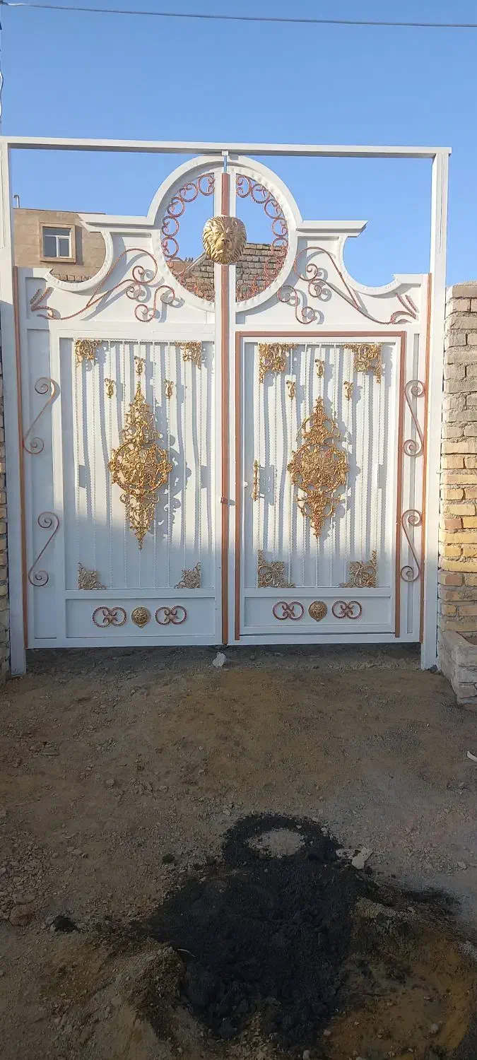 نقاسی ساختمان و کاغذدیواری پذیرفته میشود|خدمات پیشه و مهارت|خمین, |دیوار