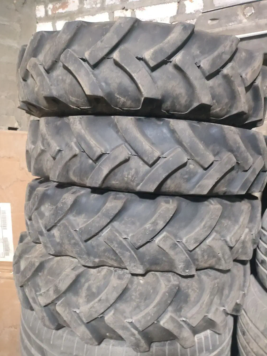 لاستیک آفرود|قطعات یدکی و لوازم جانبی|خرم‌آباد, |دیوار