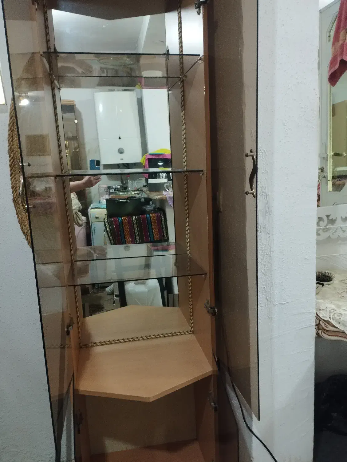 بوفه|بوفه، ویترین، کنسول|سنگر, |دیوار