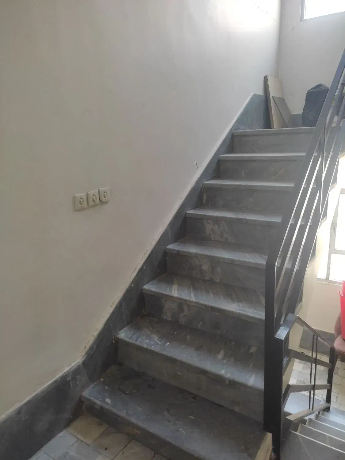 رهن اپارتمان طبقه سوم