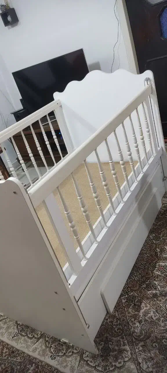 تخت کودک|تخت و صندلی بچه|تهران, علم و صنعت|دیوار