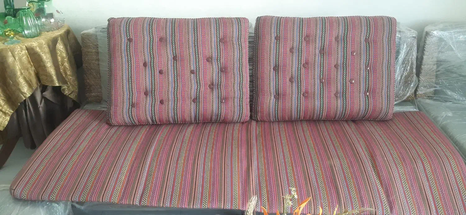 دو عدد پشتی و زیر ه جهت اتاق تخت وباغ|پشتی|محمدشهر, شهرک پیام (مهرالبرز)|دیوار