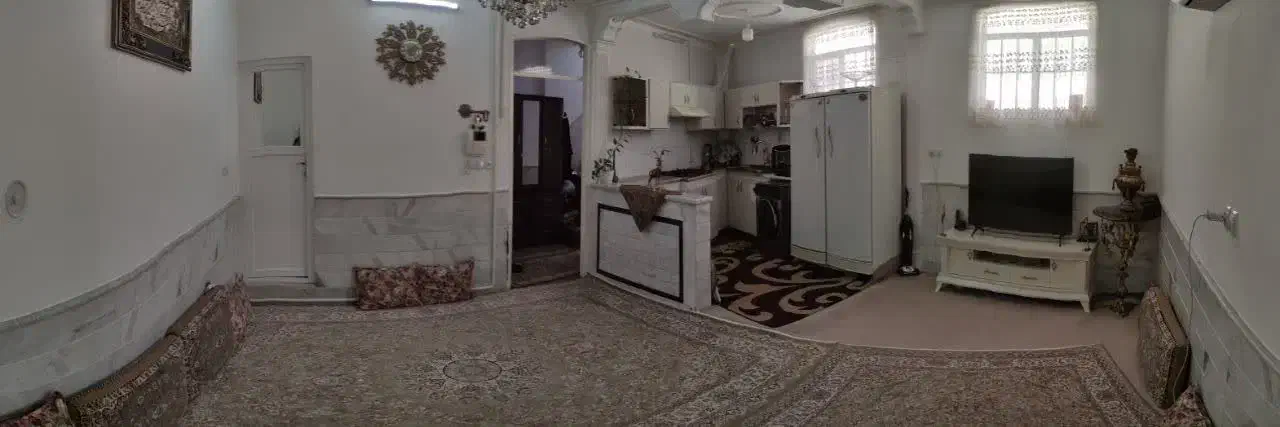 خانه فروشی|فروش خانه و ویلا|قم, منبع آب|دیوار