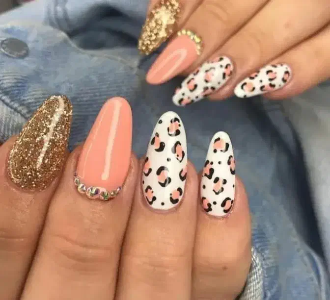 کاشت ناخن|خدمات آرایشگری و زیبایی|ماهدشت, |دیوار