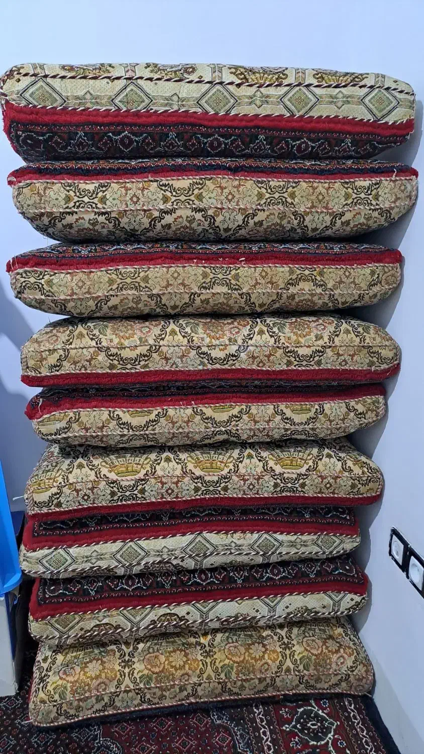 پشتی|پشتی|سنندج, |دیوار