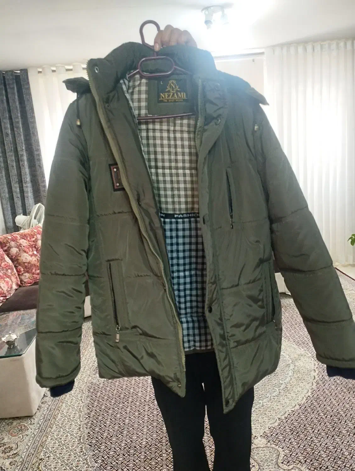 کاپشن نو نو|لباس|فولادشهر, مسکن مهر فولادشهر|دیوار