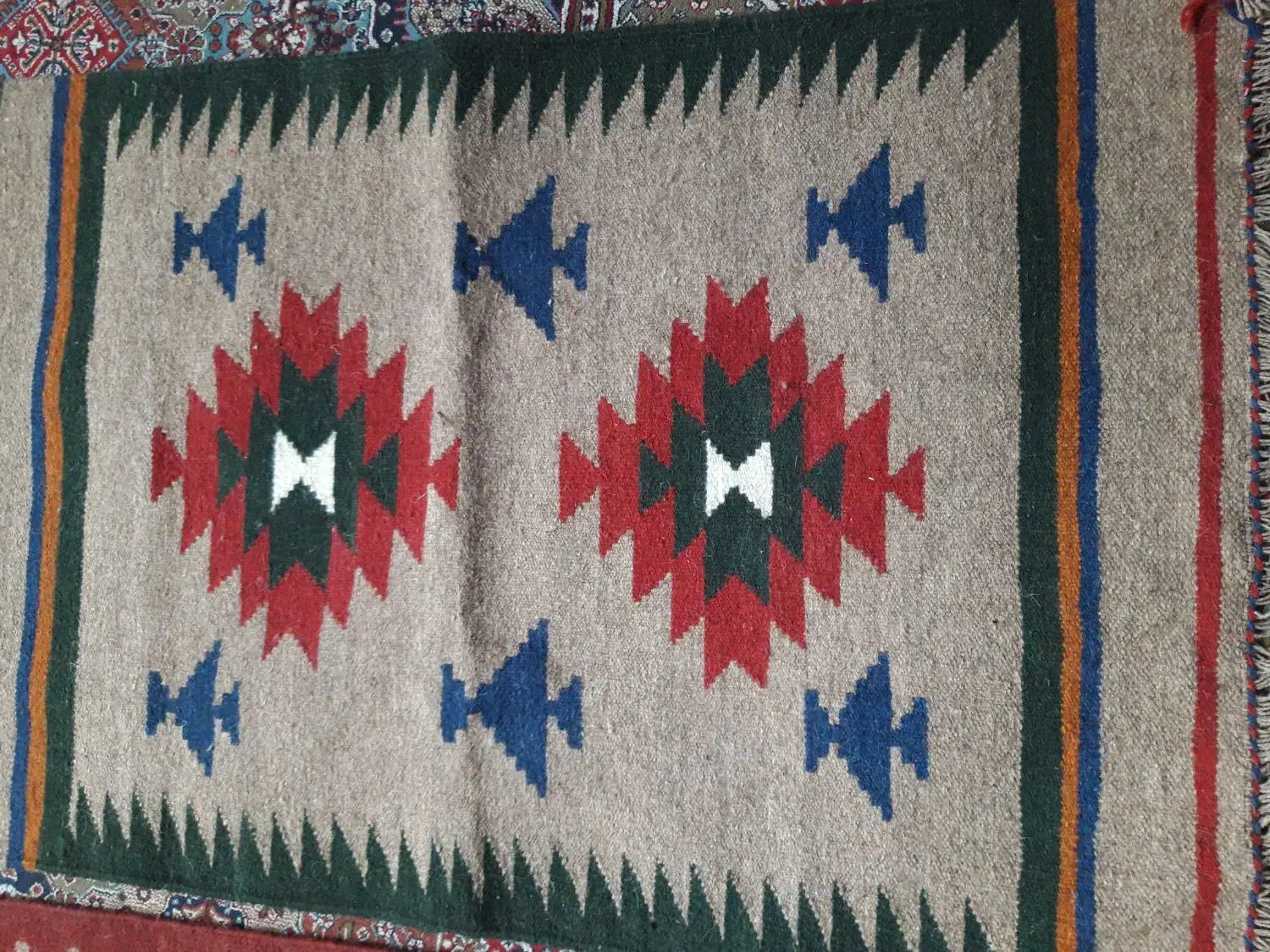 گلیم دست بافت کادویی مناسب شب یلدا|گلیم، جاجیم، گبه|تایباد, |دیوار