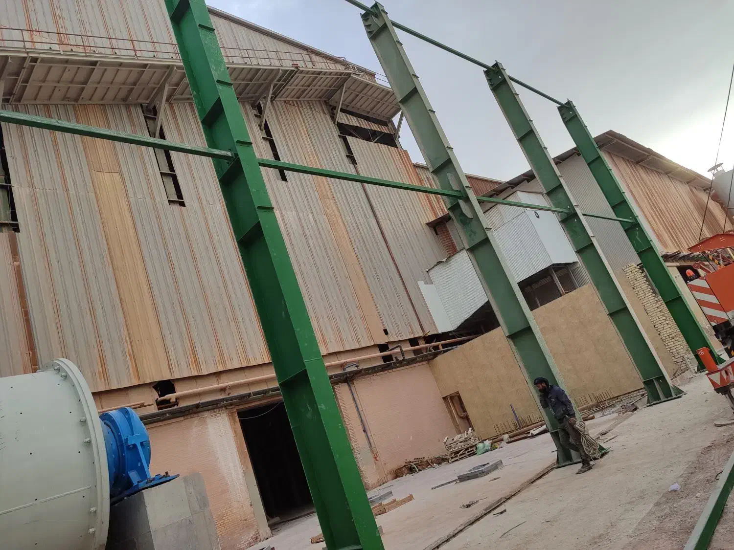 جوشکاری|خدمات پیشه و مهارت|یزد, |دیوار