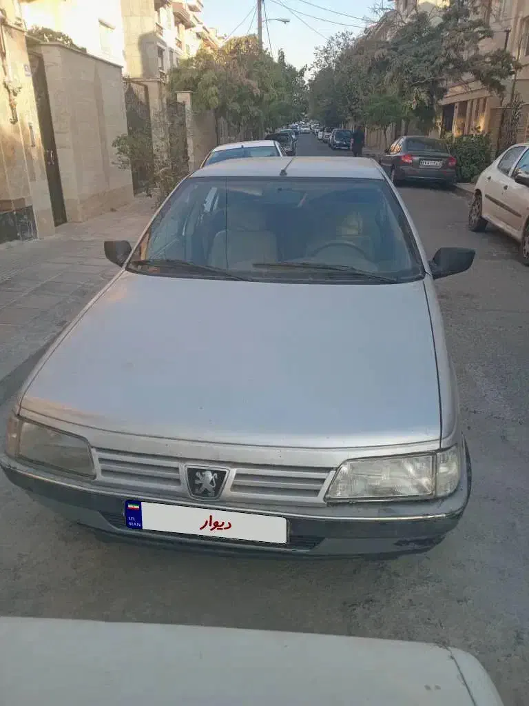 پژو ۴۰۵ نقره ای|خودرو سواری و وانت|تهران, آزادشهر|دیوار