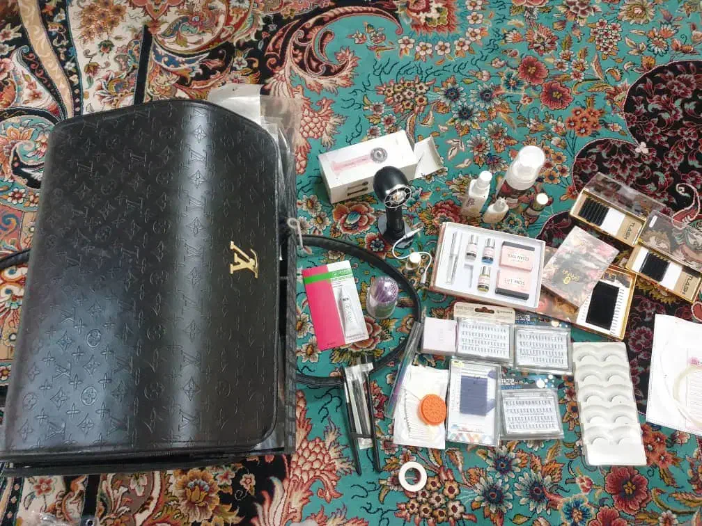 کیف و وسایل کاشت مژه اکستیشن مژه و لمینت مژه|آرایشی، بهداشتی، درمانی|تهران, آسمان|دیوار