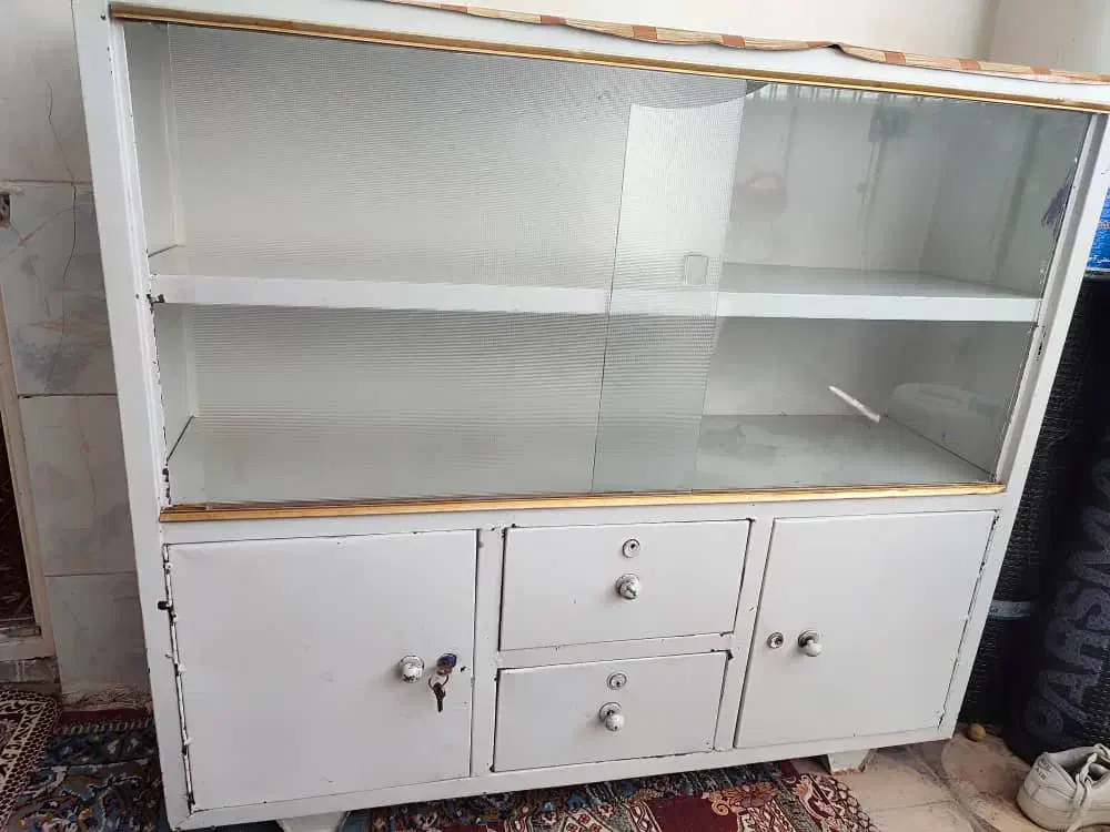 کابینت فلزی|مبلمان خانگی و میز عسلی|شیراز, شهرک مهرگان|دیوار