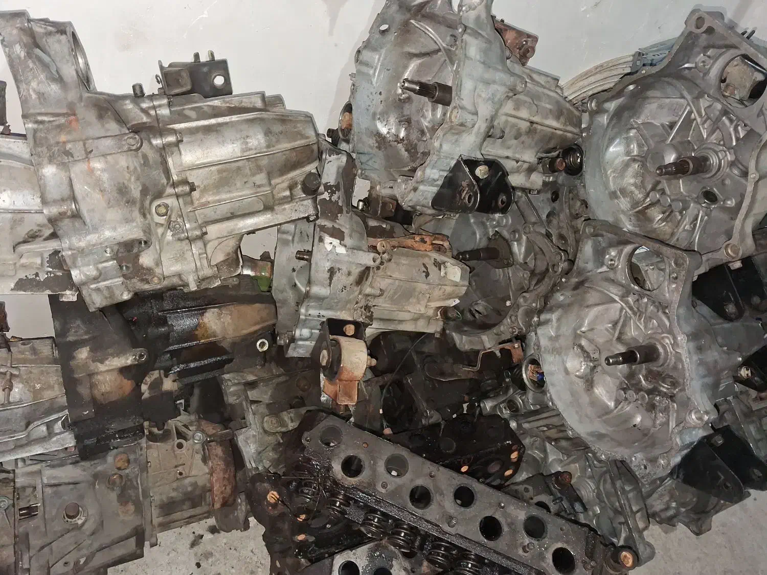 فروش عمده گیربکس پراید و پژو تعداد بالا|قطعات یدکی و لوازم جانبی|رشت, توشیبا|دیوار