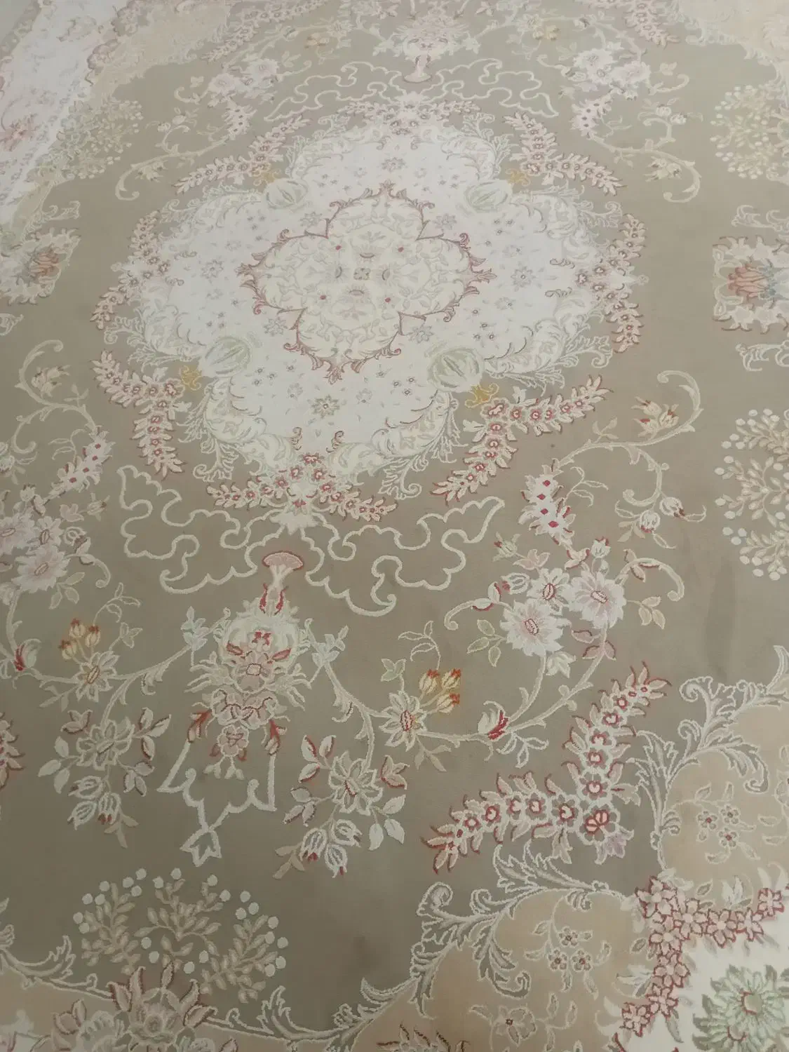 فرش ۵۰۰شانه تمیز|فرش|خمینی‌شهر, |دیوار