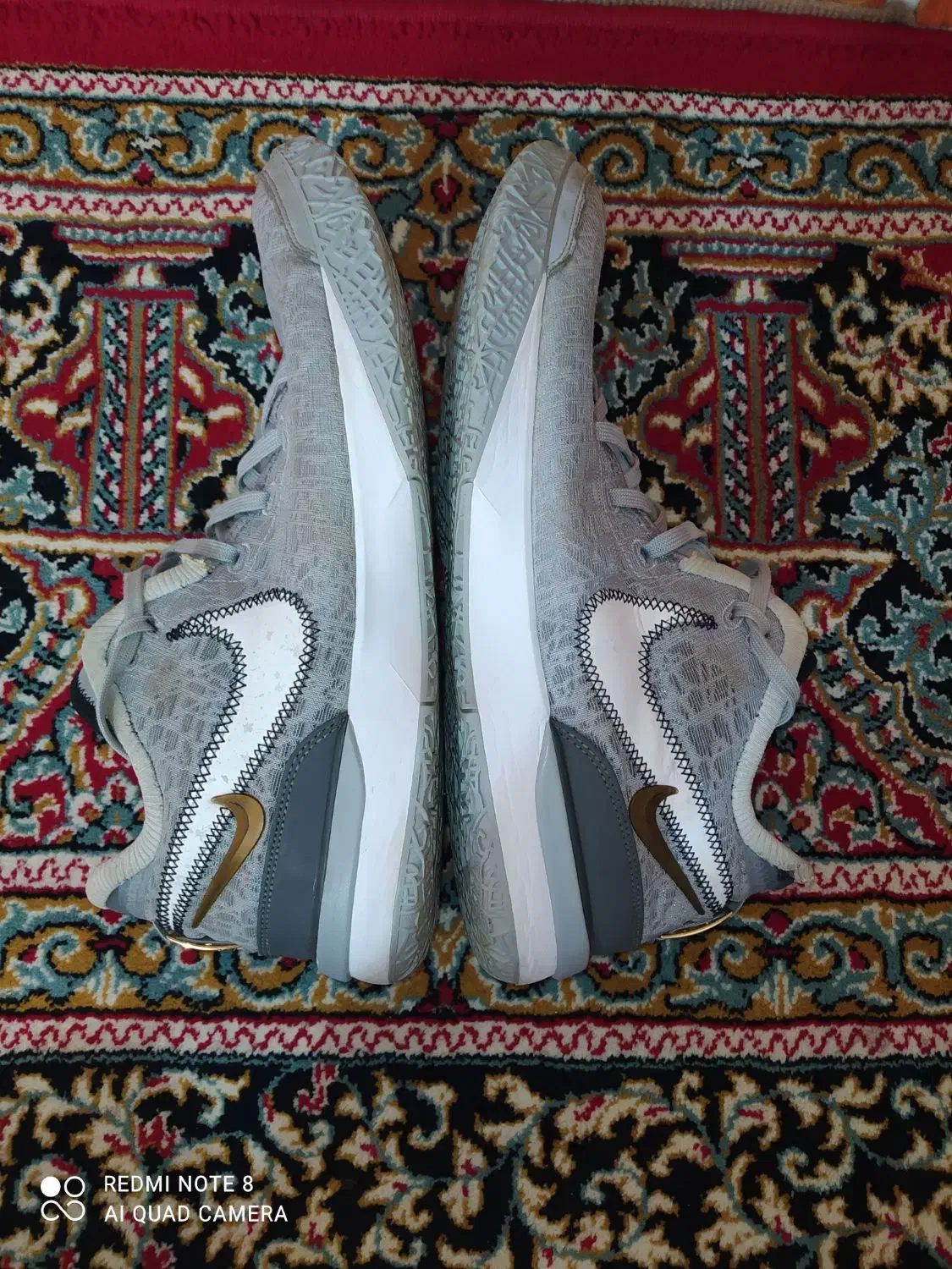 کفش بسکتبال / والیبال|کیف، کفش، کمربند|کرمانشاه, |دیوار