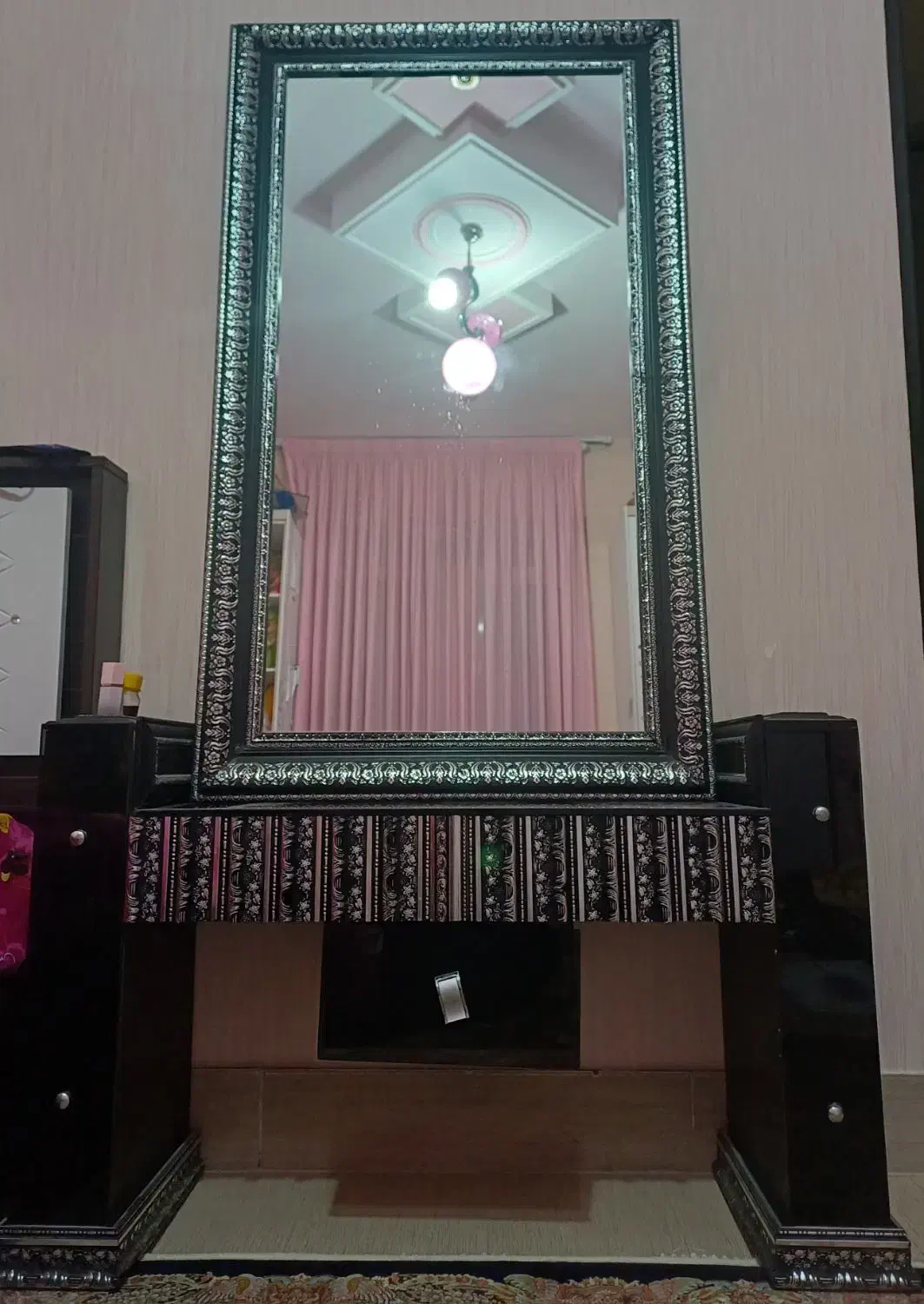 اینه و کنسول|آینه|قائن, |دیوار