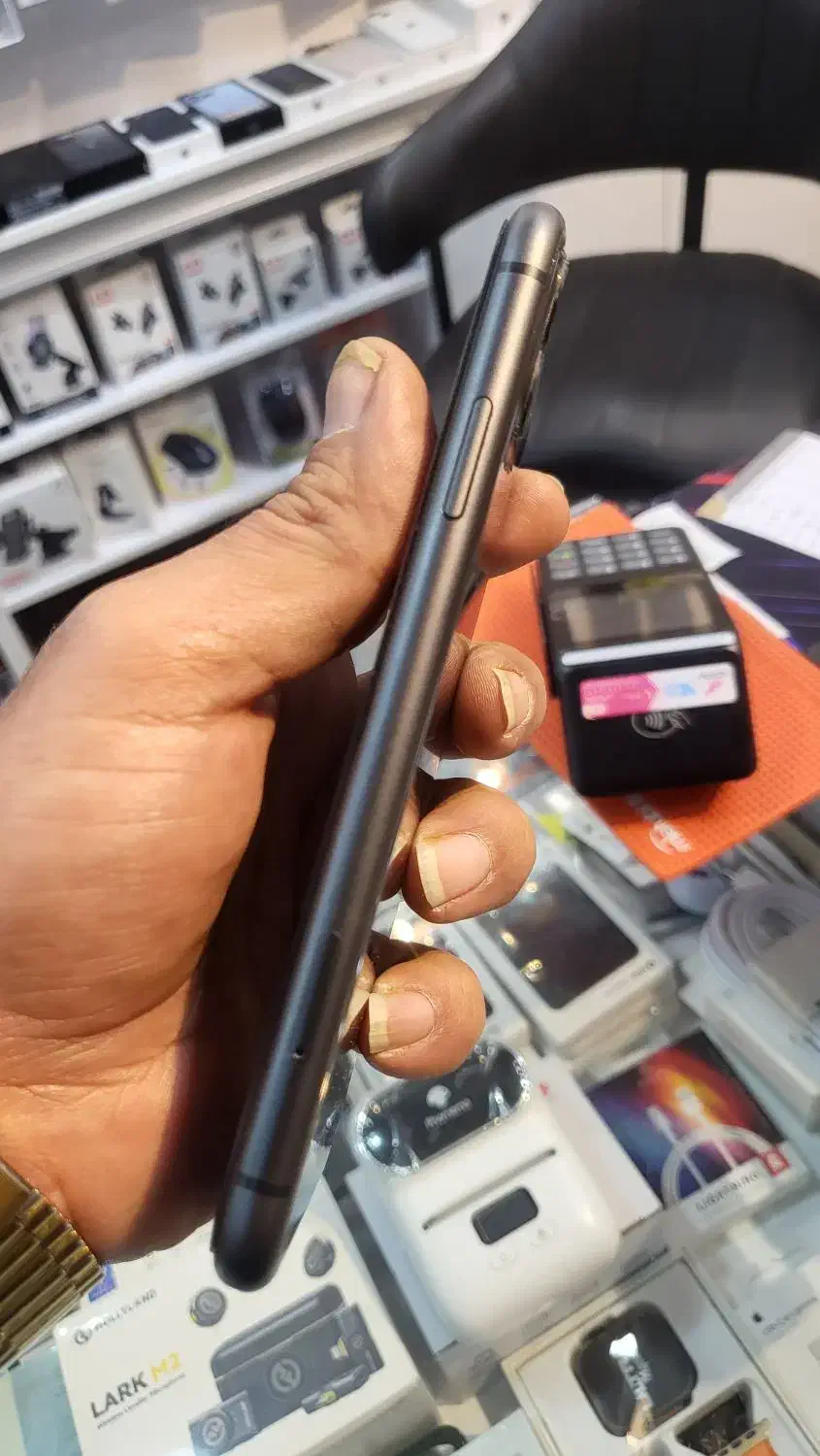 ایفون ۱۱ نرمال|موبایل|شیراز, فرهنگ شهر|دیوار