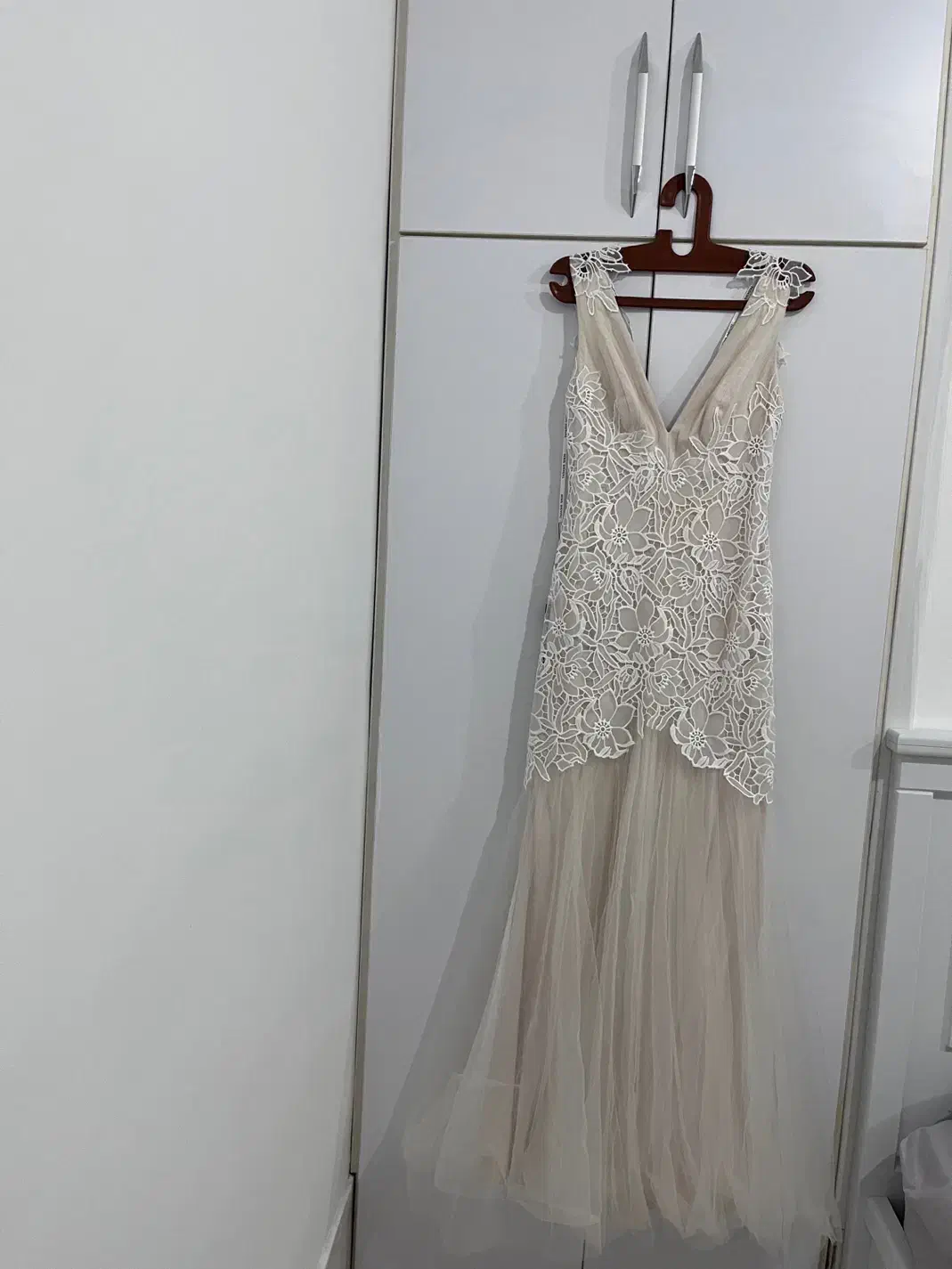 لباس مجلسی رنگ سفید صدفی|لباس|قشم, |دیوار