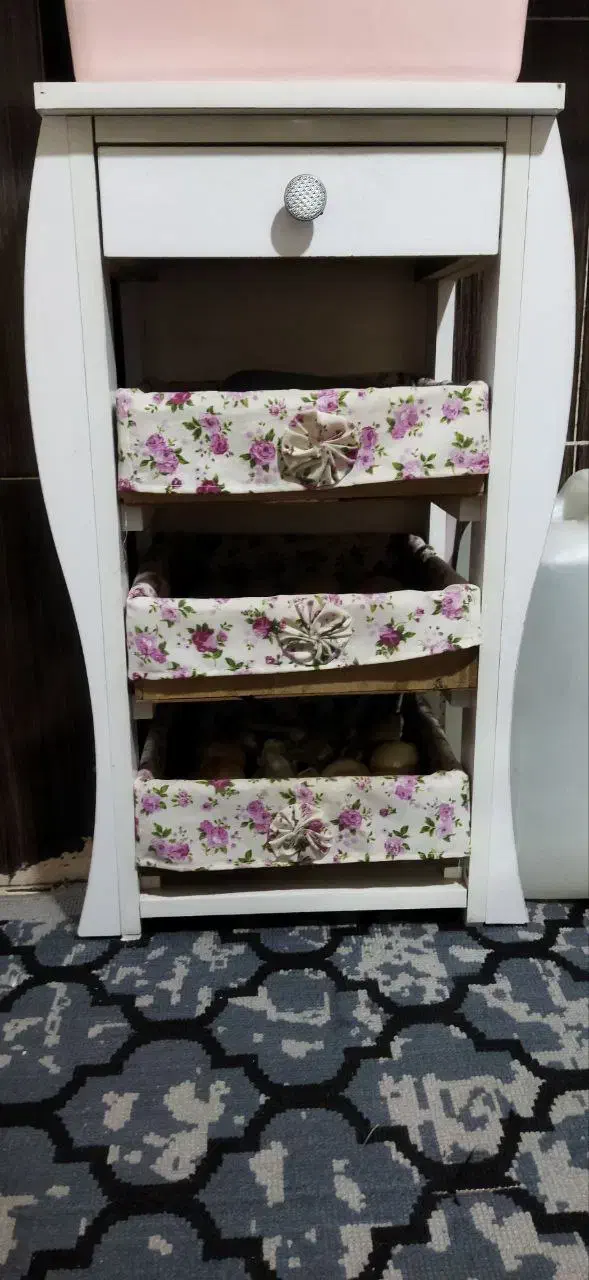 میز اتو و سبد سیب زمینی پیاز|جاکفشی، کمد، دراور|بیرجند, |دیوار