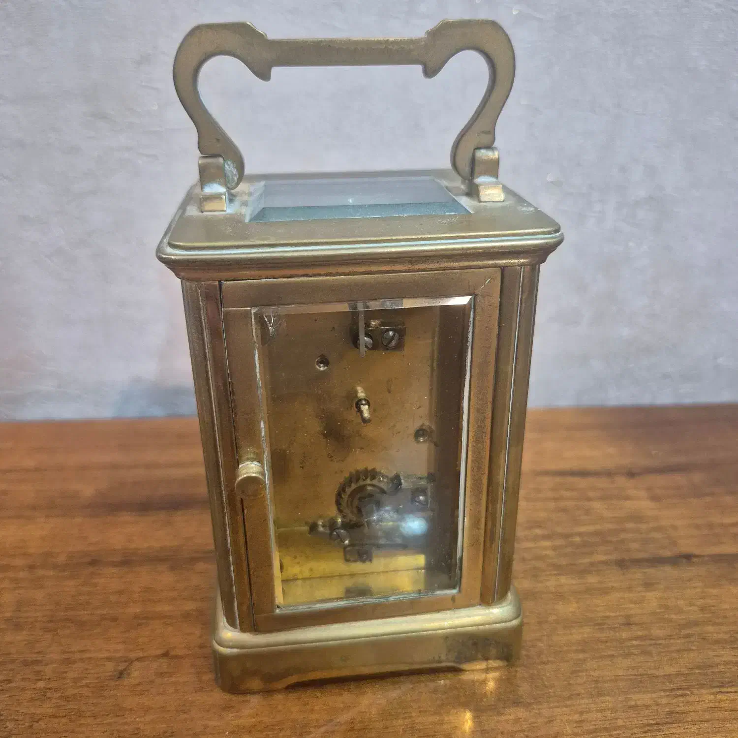 ساعت کالسکه ای سوئیسی ۸ روز کوک|کلکسیون اشیاء عتیقه|تهران, بروجردی|دیوار