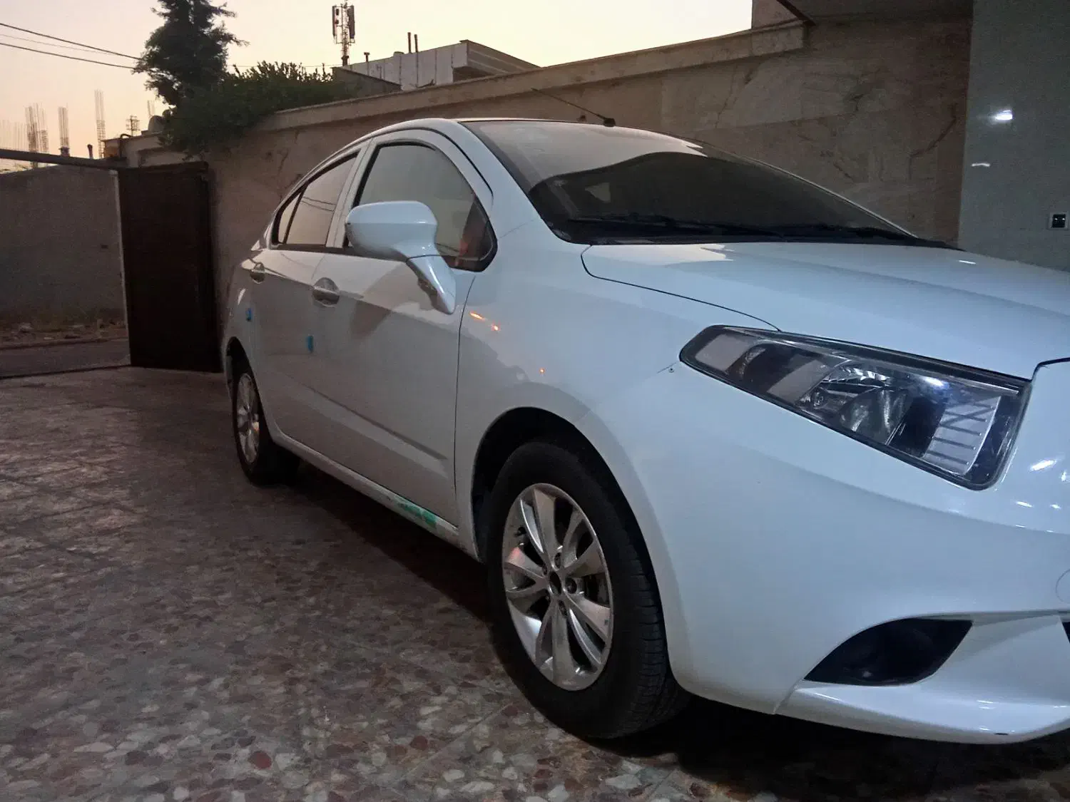 برلیانس۲۳۰مدل۹۷تمام فابریک|خودرو سواری و وانت|صدرا-فارس, فاز ۲|دیوار