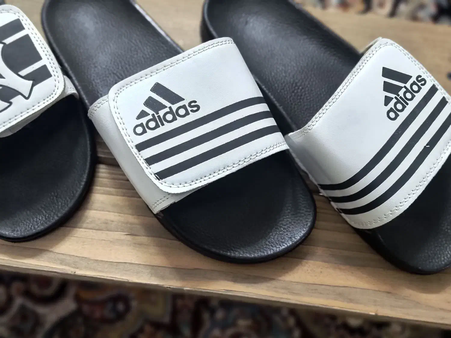 دمپایی|کیف، کفش، کمربند|قرچک, مهدیه|دیوار