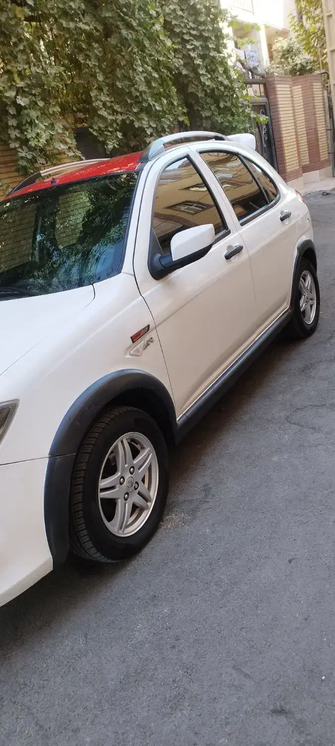 کوییک R مدل 1401سفید قرمز بی رنگ پلمپ|خودرو سواری و وانت|نسیم‌شهر, |دیوار