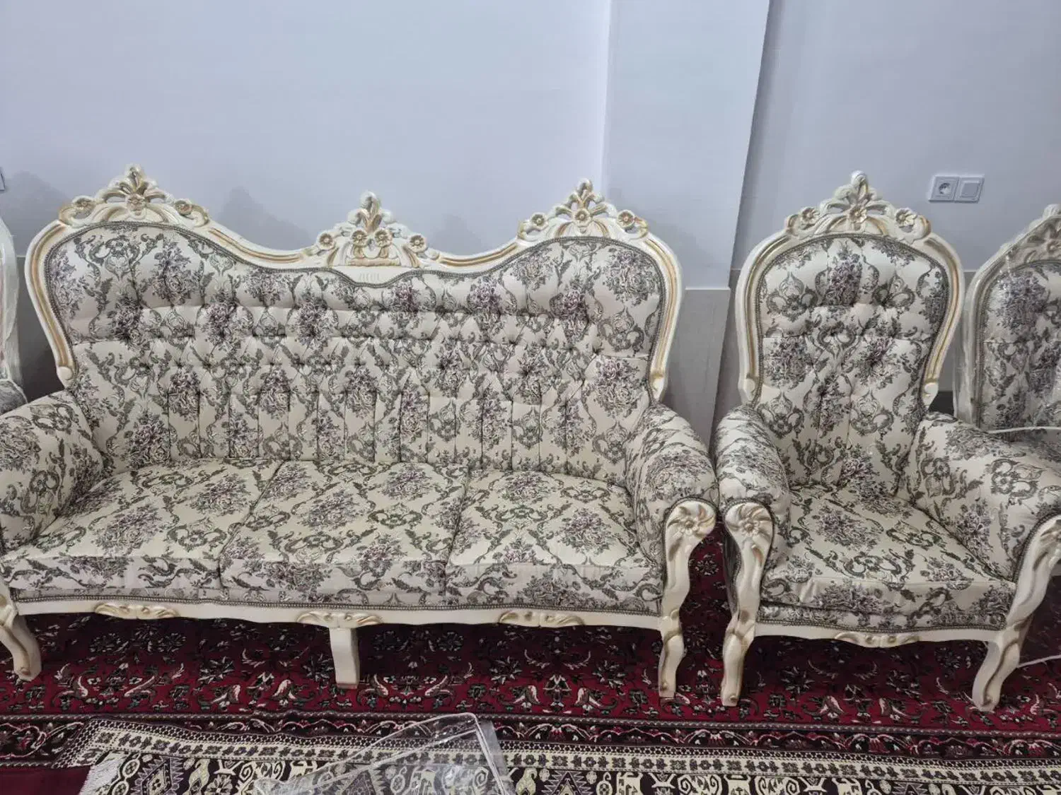 مبل سلطنتی|مبلمان خانگی و میز عسلی|طبس, |دیوار