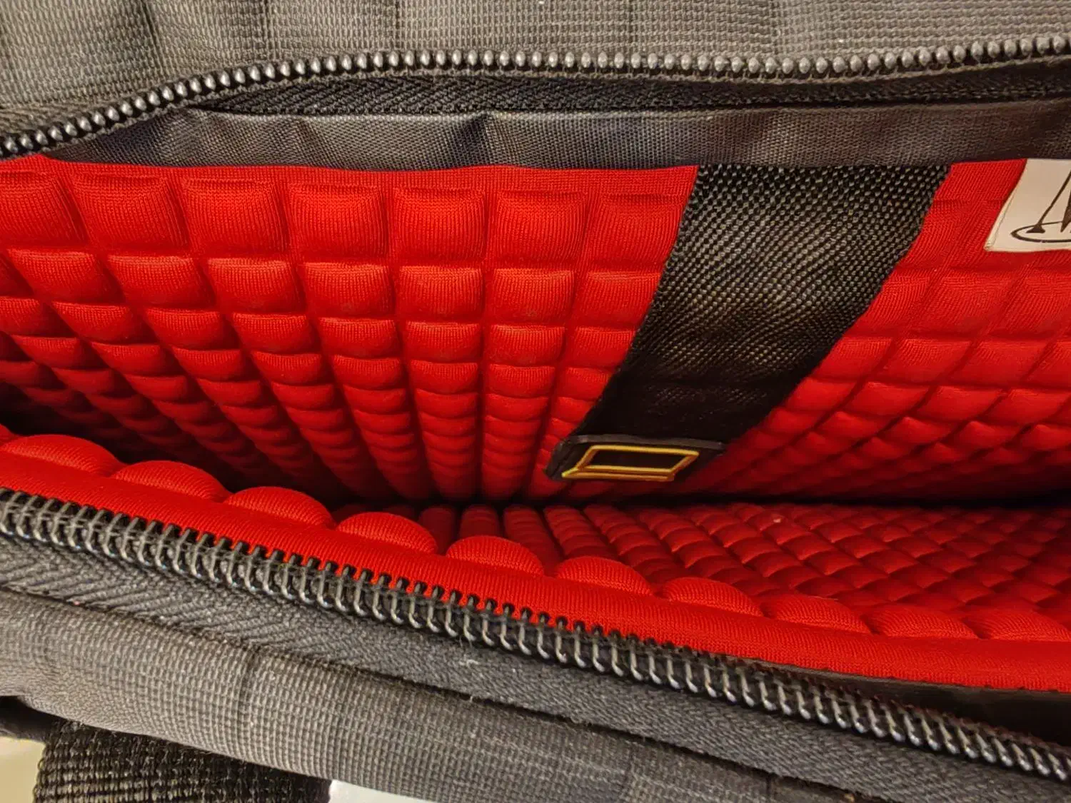 کیف لپ تاپ محکم و دارای ضربه گیر|قطعات و لوازم جانبی رایانه|مشهد, امامیه (شهرک غرب)|دیوار