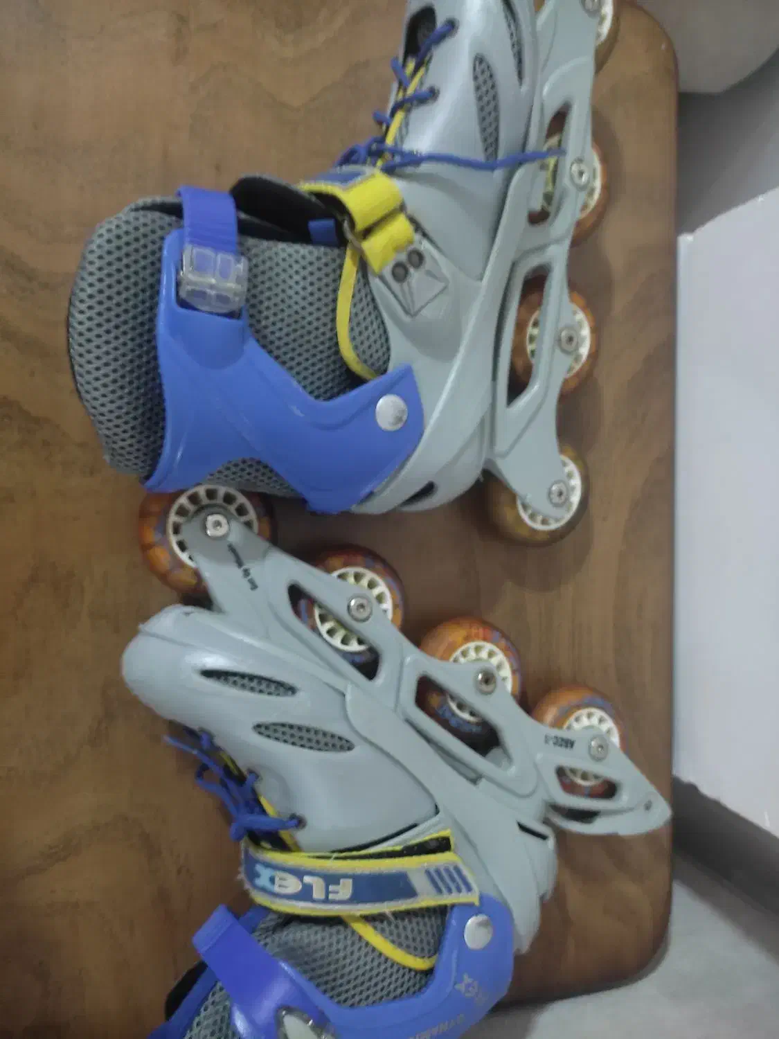 کفش اسکیت|دوچرخه، اسکیت، اسکوتر|گالیکش, |دیوار