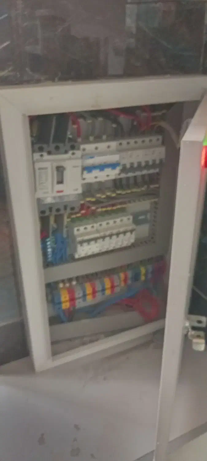 گروه برقکاری حرفه ای زیر نظر مهندس سعادتی زاده|خدمات پیشه و مهارت|ارومیه, |دیوار