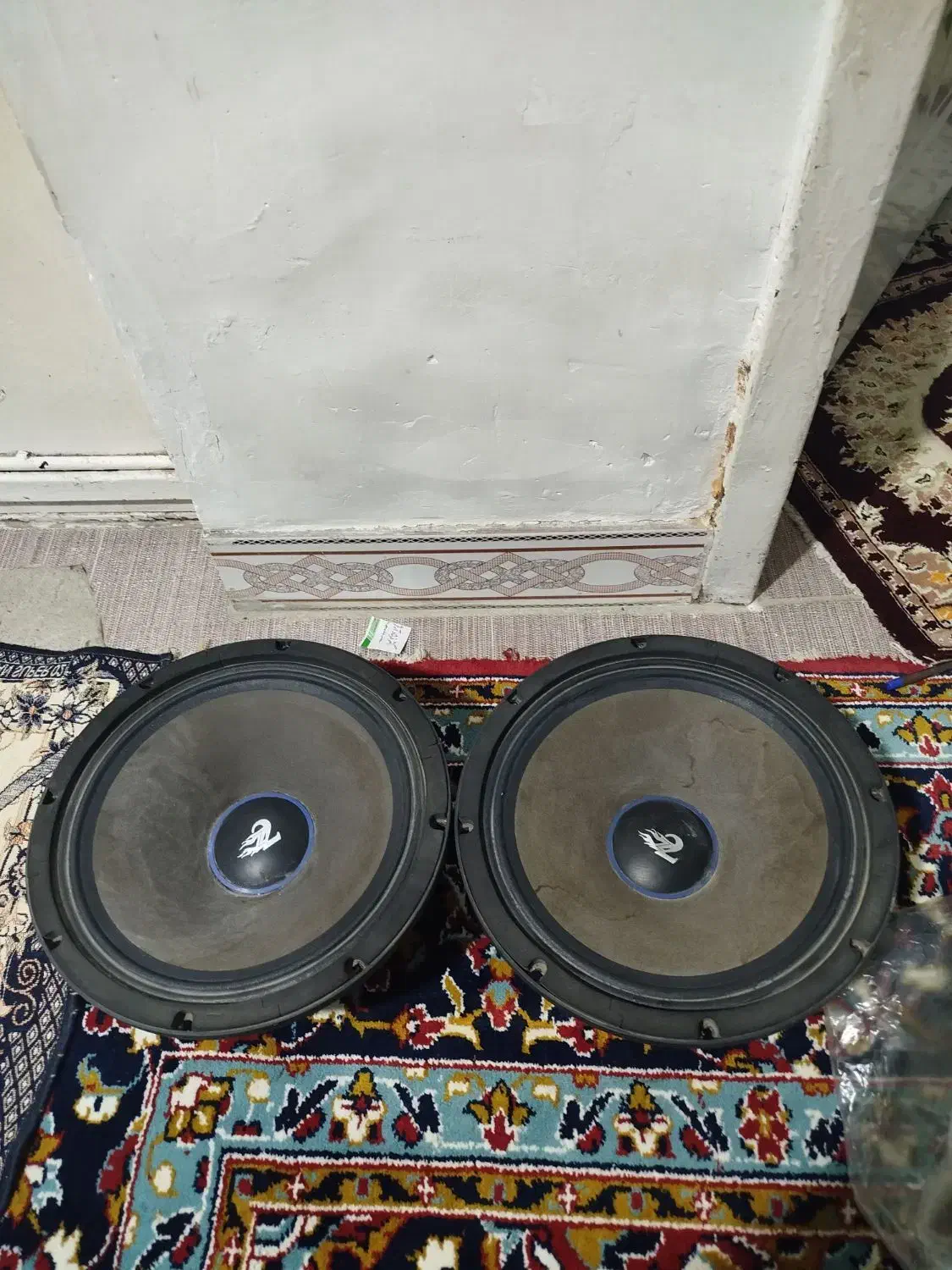 میدرنج 12|سیستم صوتی خانگی|صحنه, |دیوار