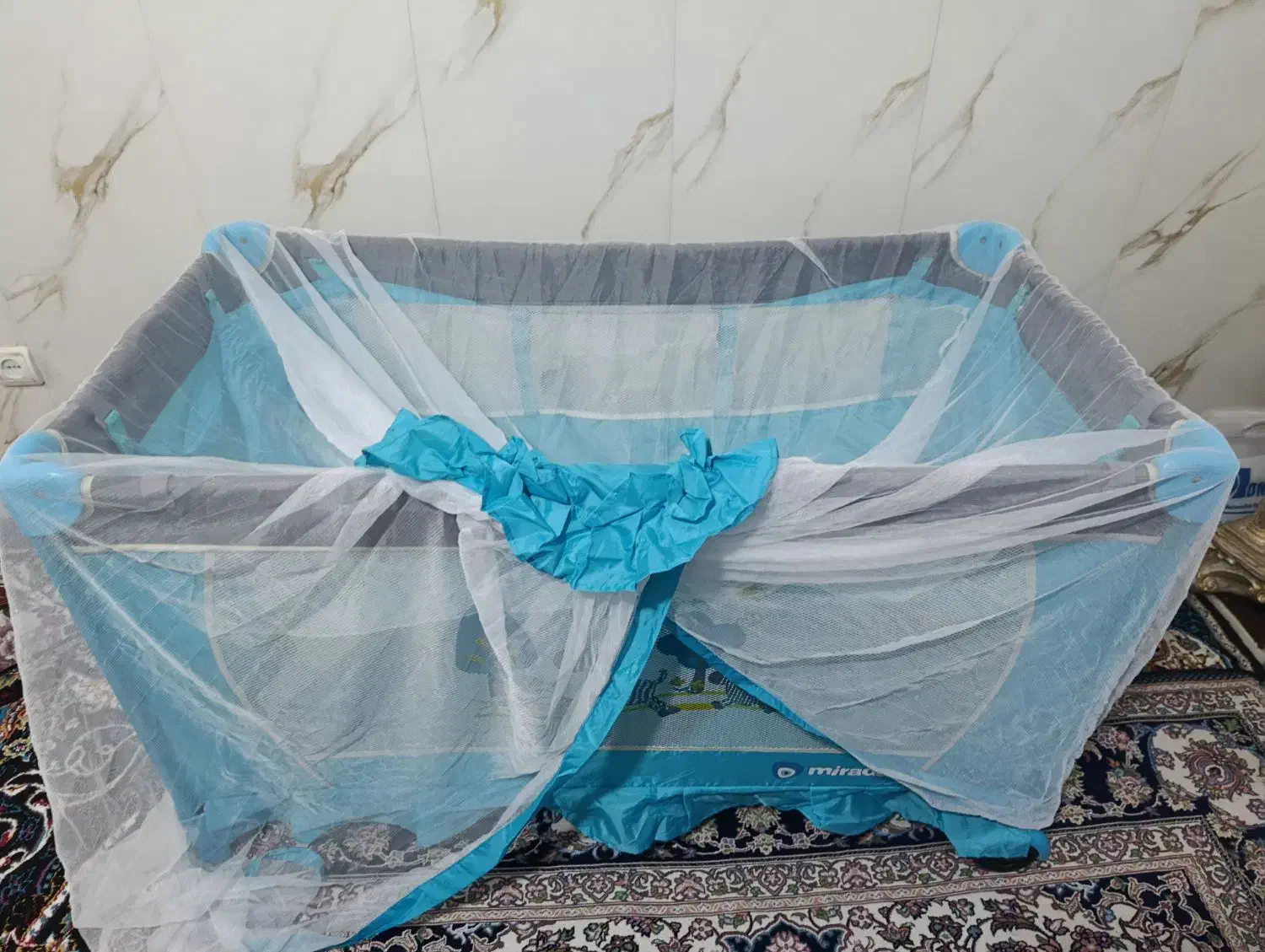 تخت و تشک و پارک بازی|اسباب و اثاث بچه|کرج, حصار|دیوار