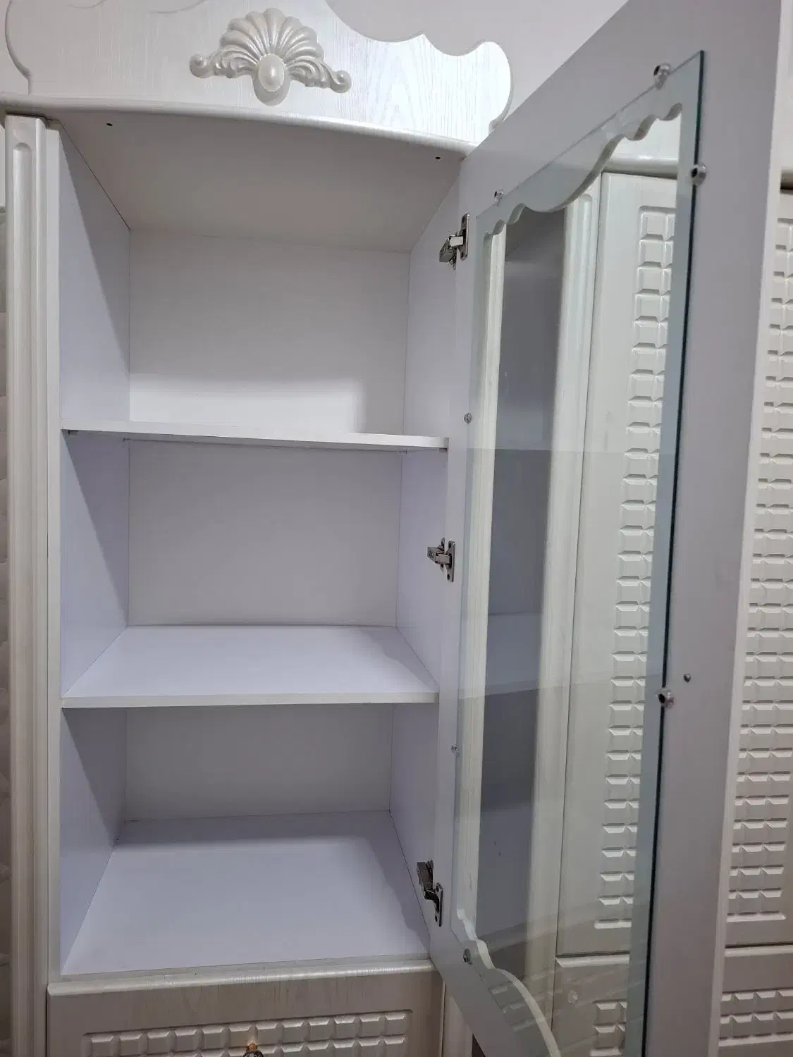 کمد وبوفه|بوفه، ویترین، کنسول|جلفا, |دیوار